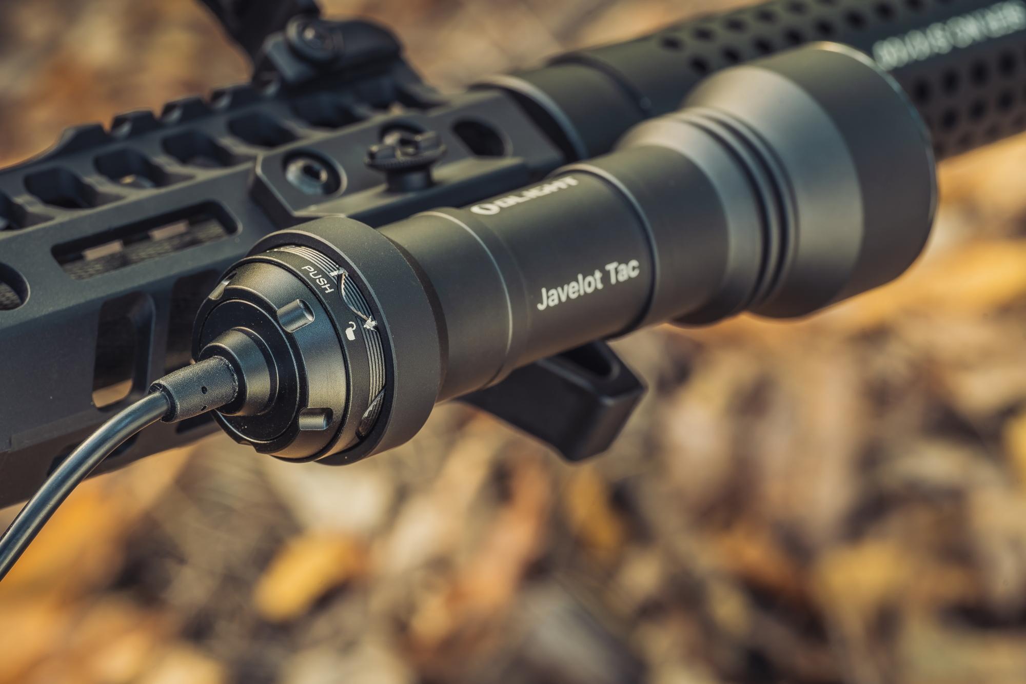 Заряден Фенер Olight Javelot Tac-M 1000lm.