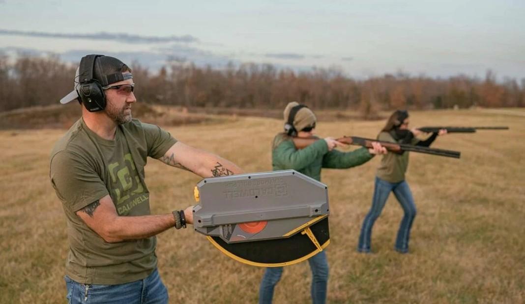 Машинка за панички Caldwell Claymore Pull-Pup Target Thrower