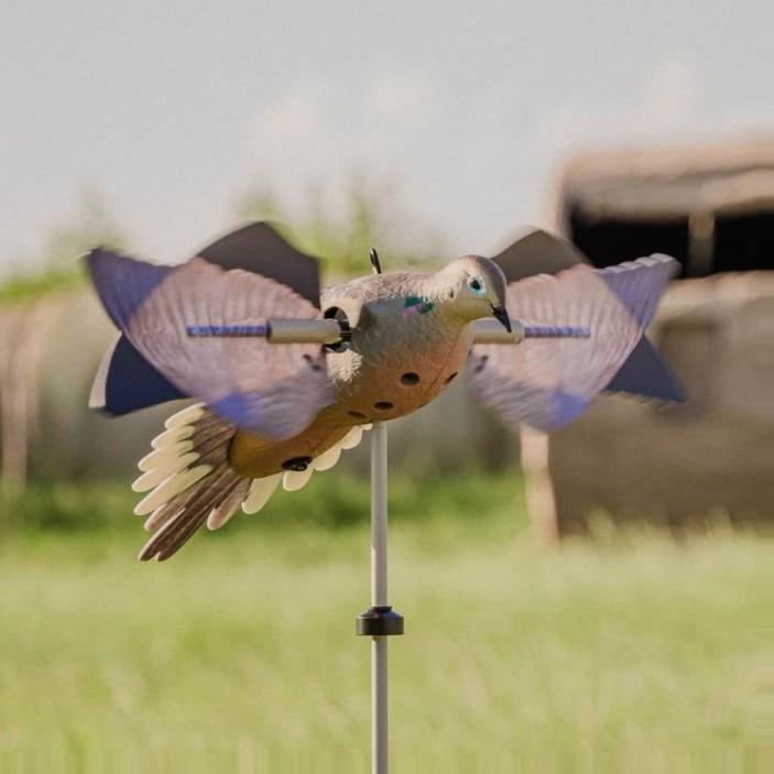 Примамка за гургулици Avian-X PowerFlight™ с въртящи се крила